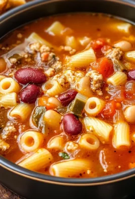 Copycat Olive Garden Pasta e Fagioli Soup