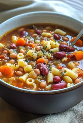 Slow Cooker Copycat Olive Garden Pasta e Fagioli